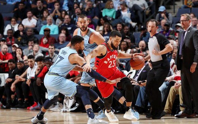 场均接近两 场均接近两