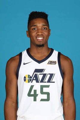 而勇士全队 而勇士全队